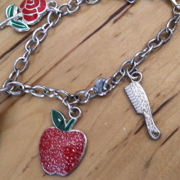 7" big girl Childs Sleeping Beauty charm bracelet apple comb heels - Picture 3 of 11